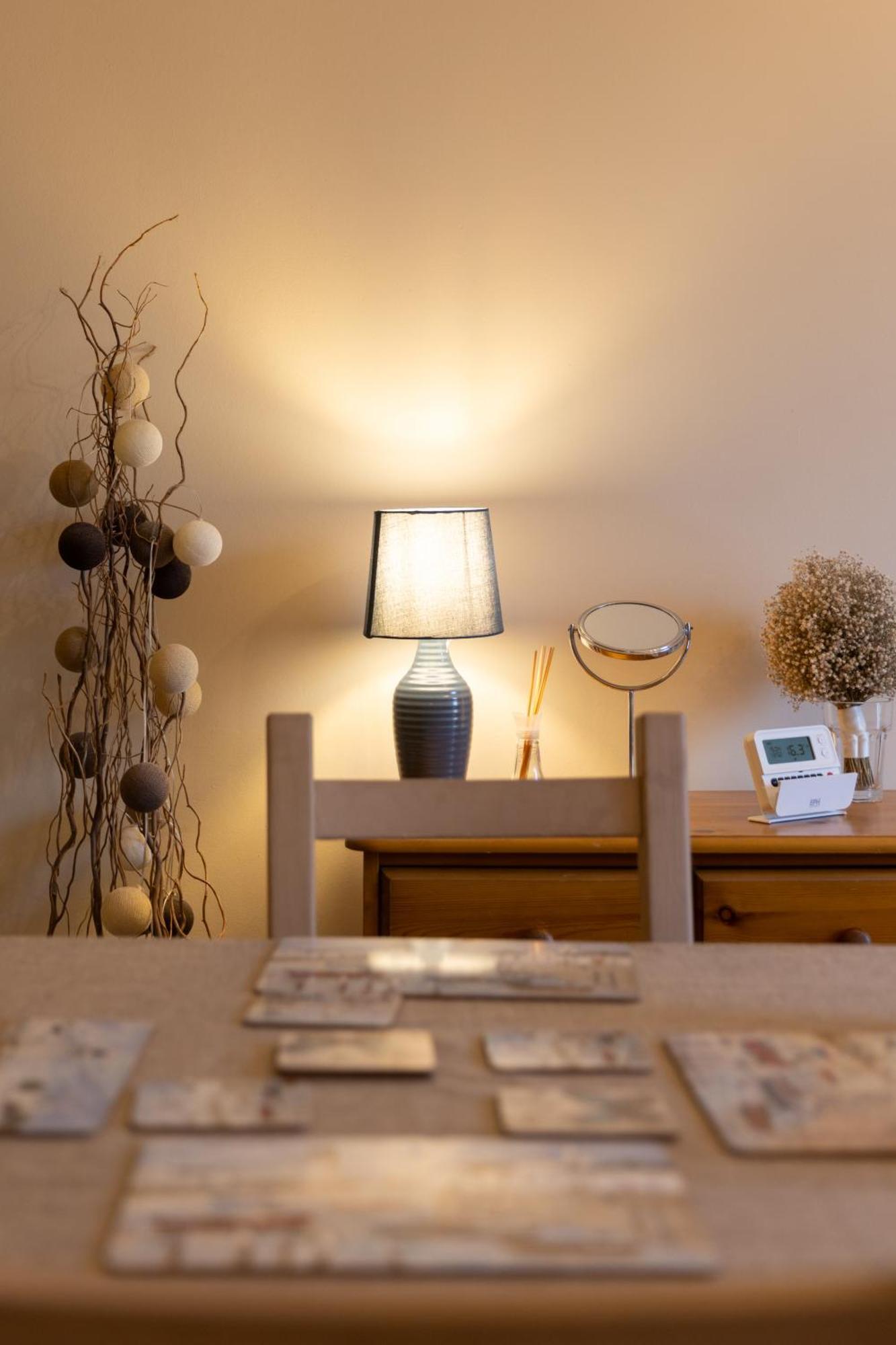 Bright 1 Bedroom Apartment Near City Centre エディンバラ エクステリア 写真