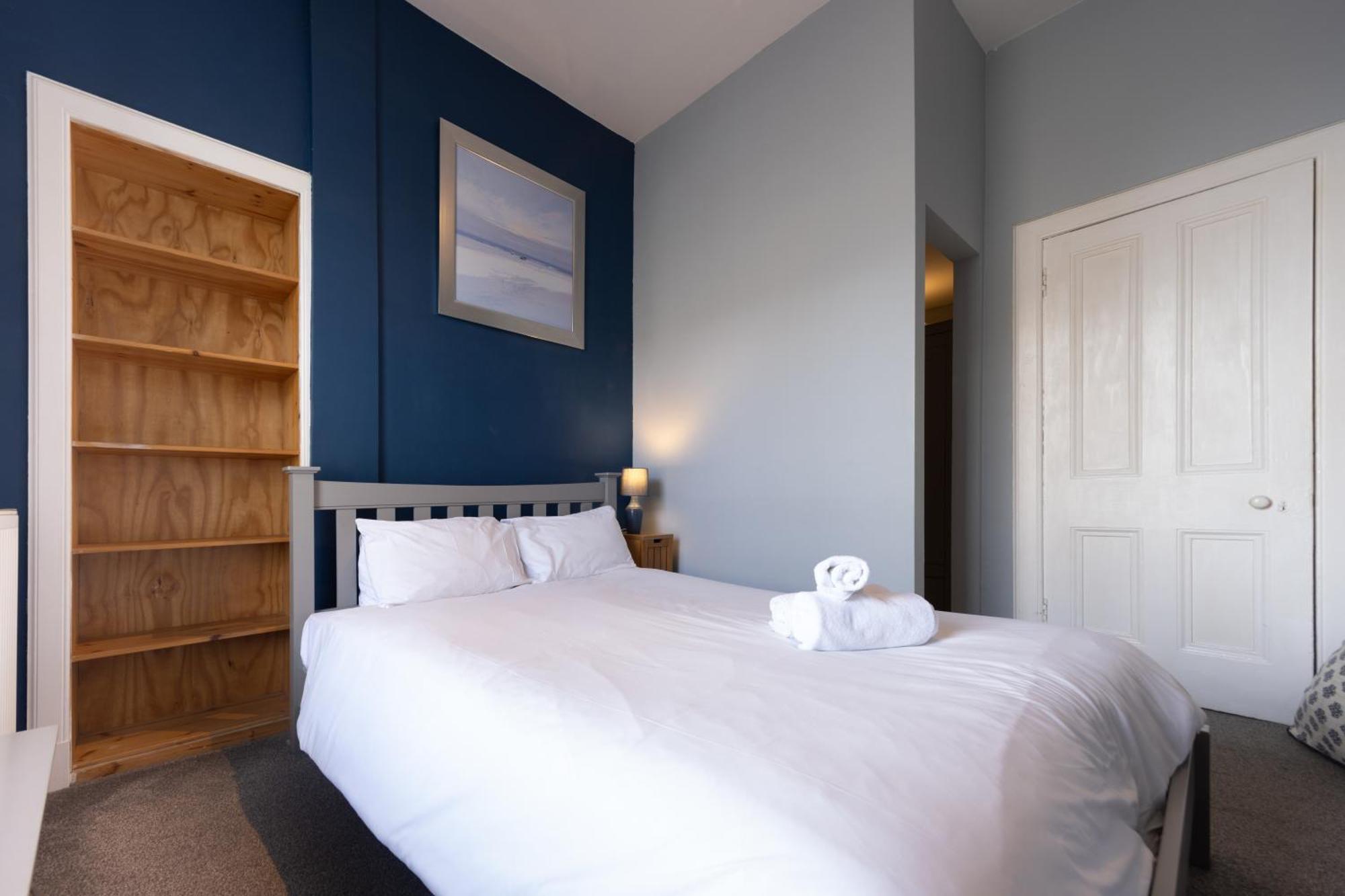 Bright 1 Bedroom Apartment Near City Centre エディンバラ エクステリア 写真